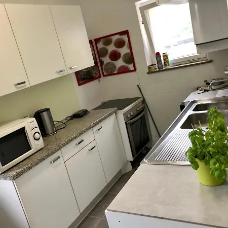 Lägenhet Haus Mit Herz Und Garten - A46931 Ditzingen